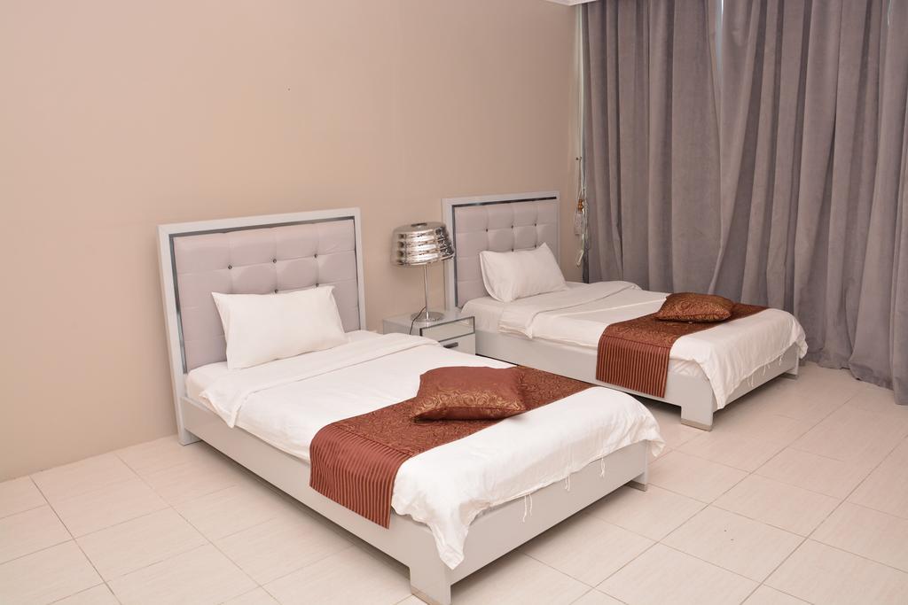 Janadriyah Suites 13 Nadinah Extérieur photo