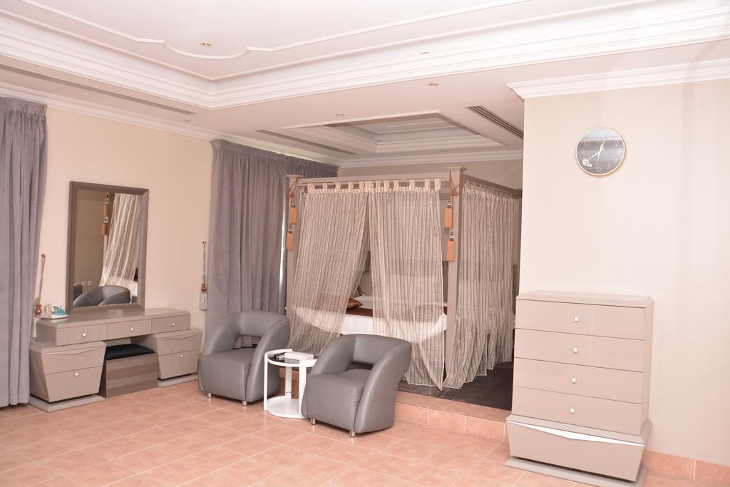 Janadriyah Suites 13 Nadinah Extérieur photo