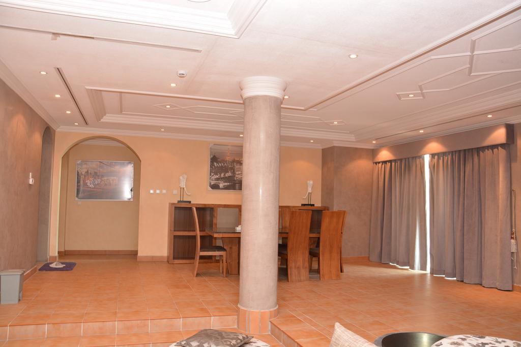 Janadriyah Suites 13 Nadinah Extérieur photo