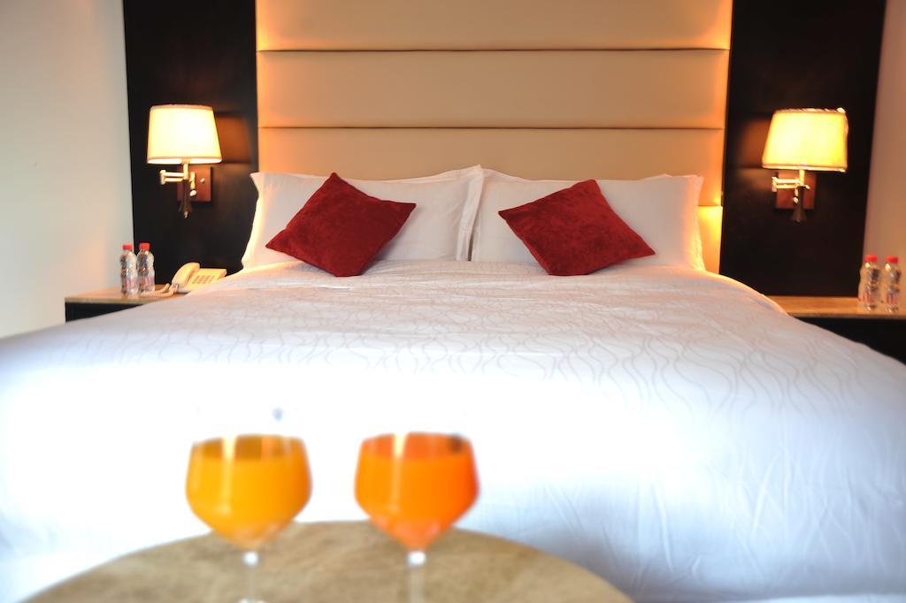 Janadriyah Suites 13 Nadinah Extérieur photo